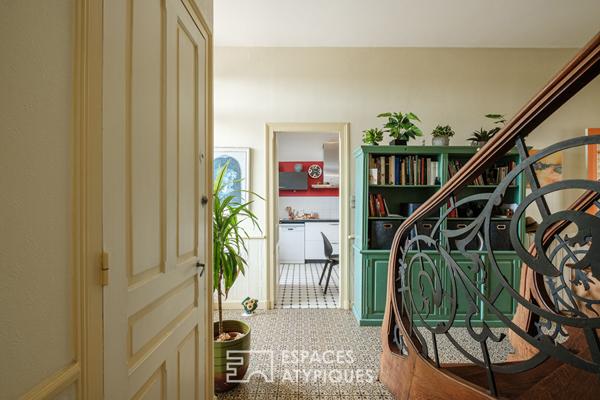 Demeure au style Art Nouveau en centre-ville avec vue