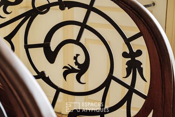 Demeure au style Art Nouveau en centre-ville avec vue