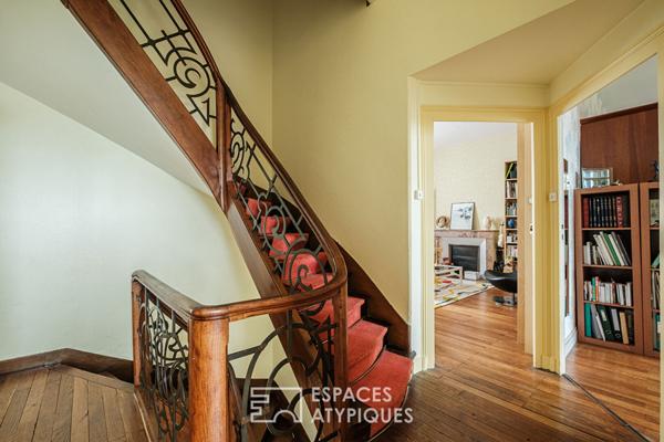 Demeure au style Art Nouveau en centre-ville avec vue