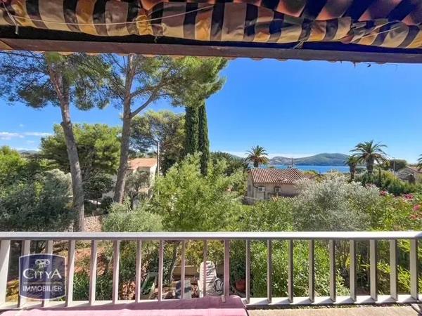 Appartement à vendre 1 pièce 28.49m² Saint-Cyr-sur-Mer (83270)