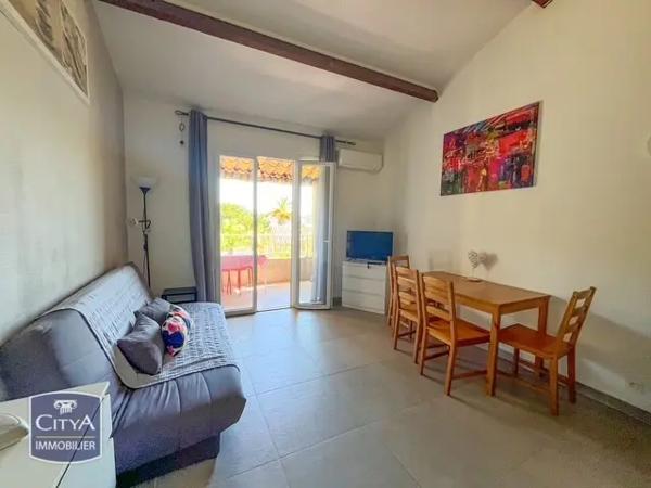 Appartement à vendre 1 pièce 28.49m² Saint-Cyr-sur-Mer (83270)