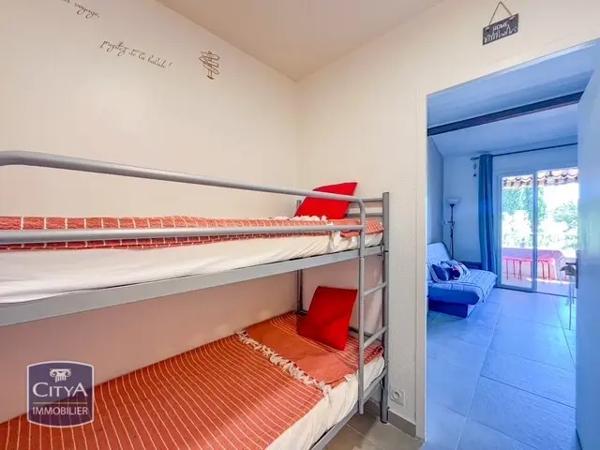 Appartement à vendre 1 pièce 28.49m² Saint-Cyr-sur-Mer (83270)