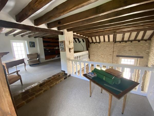 Étampes (91150) 8 KMS D'ETAMPES CHALO SAINT MARS PROPRIETE DE 300 M2 HABITABLES 6 CHAMBRES SUR 8950 M2 DE TERRAIN