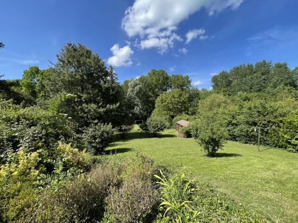 Étampes (91150) 8 KMS D'ETAMPES CHALO SAINT MARS PROPRIETE DE 300 M2 HABITABLES 6 CHAMBRES SUR 8950 M2 DE TERRAIN