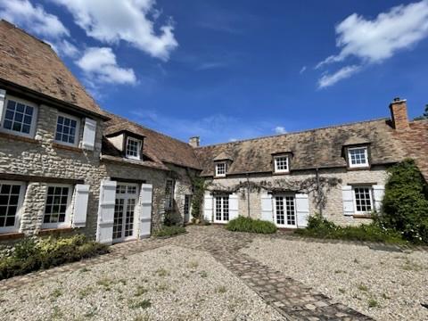 Étampes (91150) 8 KMS D'ETAMPES CHALO SAINT MARS PROPRIETE DE 300 M2 HABITABLES 6 CHAMBRES SUR 8950 M2 DE TERRAIN