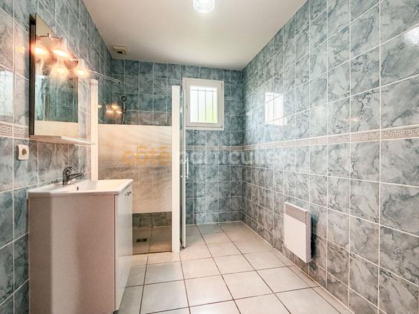 Vente
                Maison98 m² - 4 Pièces -
                    SAINT LO (50000)