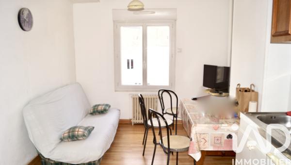 Immeuble à vendre 638 m² Cérans-Foulletourte