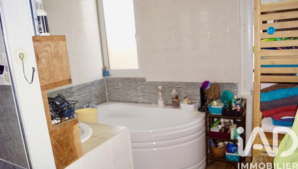 Immeuble à vendre 638 m² Cérans-Foulletourte