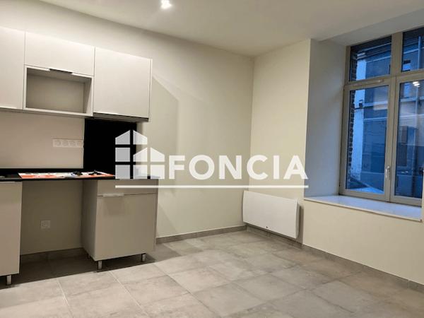Location Appartement 2 pièces 29.6 m² - 57 rue des Clarisses Douai 59500