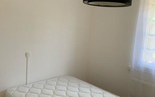 Maison à louer    2 pièces • 269,46 m2 Sainte-Geneviève-des-Bois