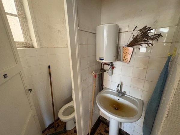 Ancien bureau de poste avec 3 studios - Idéale investissement locatif