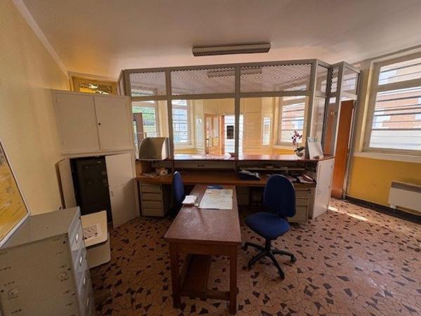 Ancien bureau de poste avec 3 studios - Idéale investissement locatif