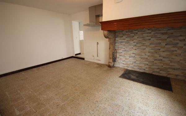 Maison à louer    2 pièces •  Mont