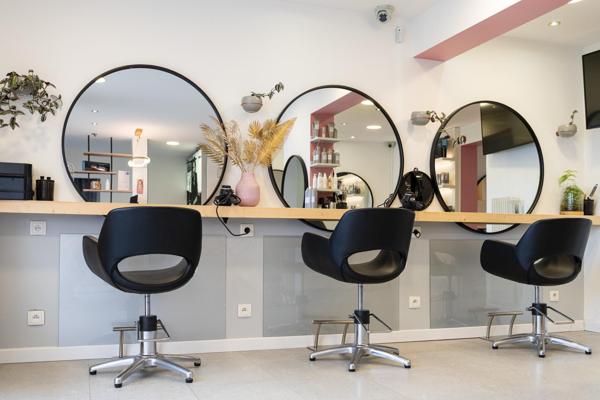 Salon de coiffure clé en main à Ambilly