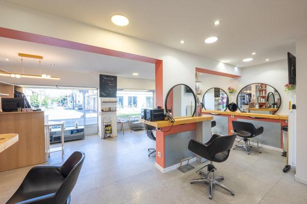 Salon de coiffure clé en main à Ambilly