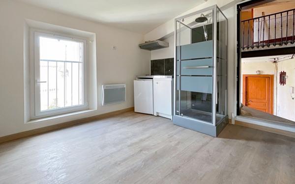 Appartement à vendre    3 pièces • 27 m2 Béziers