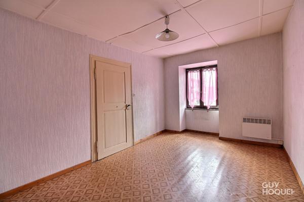 VENTE d'une ancienne ferme T7 (176 m²) à ASPACH - 2 Maisons et une grange