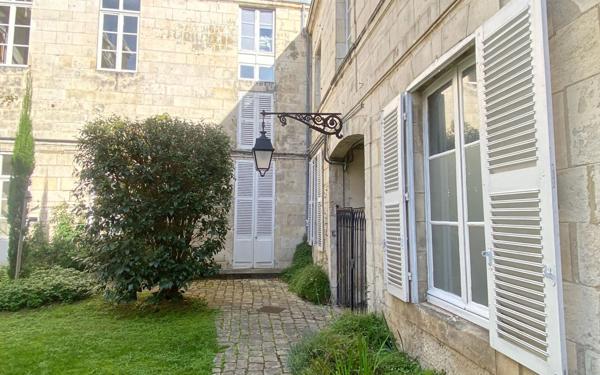 Appartement à vendre    5 pièces • 210 m2 La Rochelle