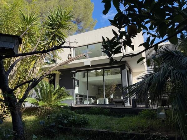 Maison contemporaine à vendre à SAINT RAPHAEL (83)