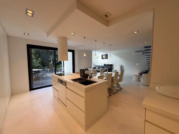 Maison contemporaine à vendre à SAINT RAPHAEL (83)