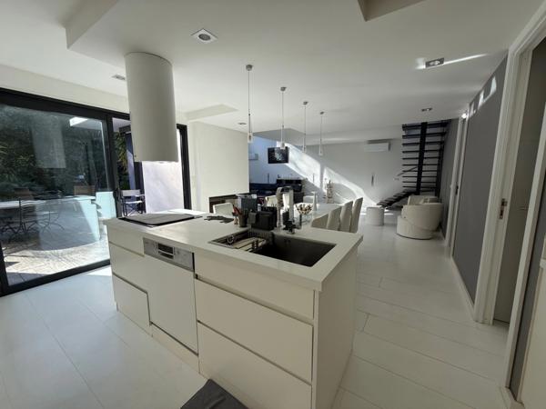 Maison contemporaine à vendre à SAINT RAPHAEL (83)