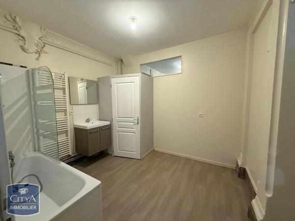 Appartement à louer 4 pièces 116m² Arras (62000)