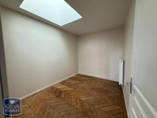Appartement à louer 4 pièces 116m² Arras (62000)