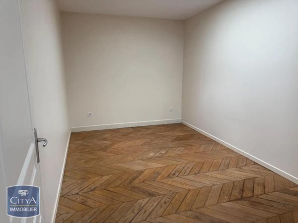 Appartement à louer 4 pièces 116m² Arras (62000)