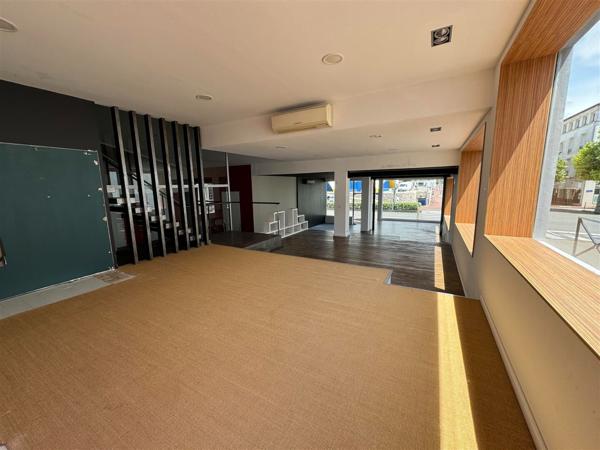 Rare Marché Central - Local commercial à louer - Royan