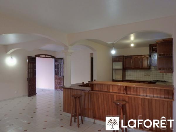 Achat maison Basse-Pointe - 7 pièce(s) - 198 m² - 398 000 €