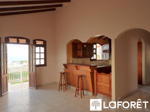 Achat maison Basse-Pointe - 7 pièce(s) - 198 m² - 398 000 €