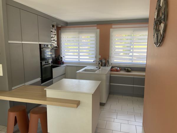 Poitiers (86000) MIGNE-AUXANCES Maison Contemporaine 5 Chambres avec Piscine et Grand Jardin arboré !