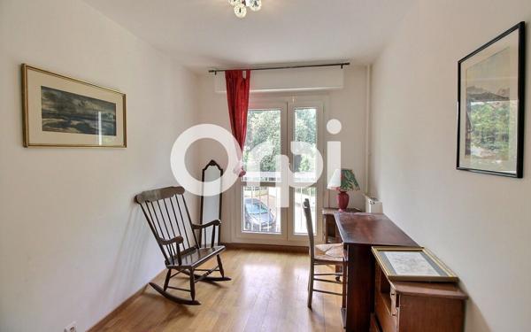 Appartement à vendre    3 pièces • 60 m2 Marseille 10