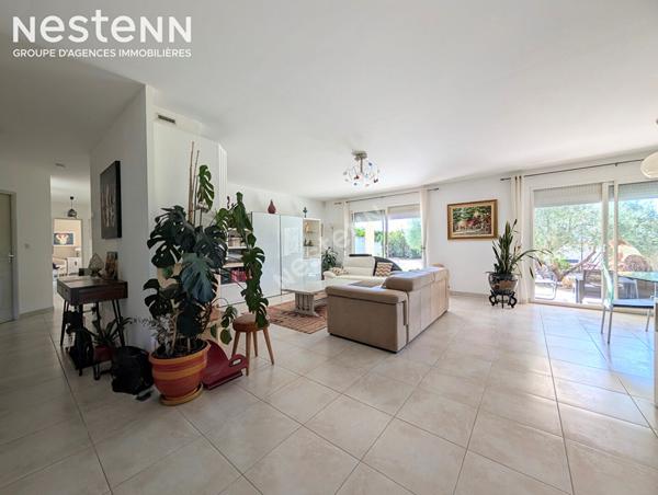 Maison de plain-pied, 5 pièces 135 m2