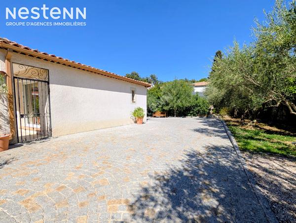 Maison de plain-pied, 5 pièces 135 m2