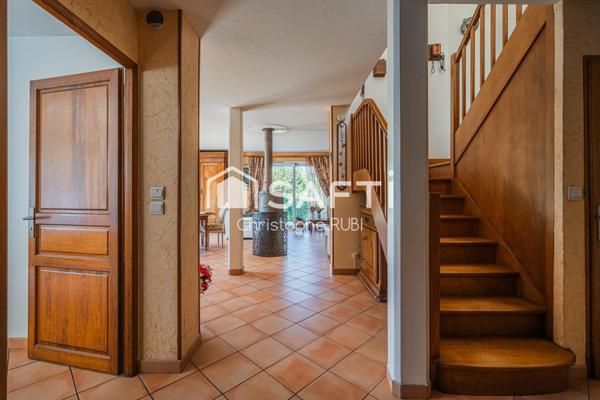 Maison - 7 pièces - 165 m²