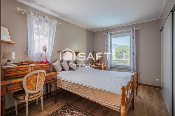 Maison - 7 pièces - 165 m²