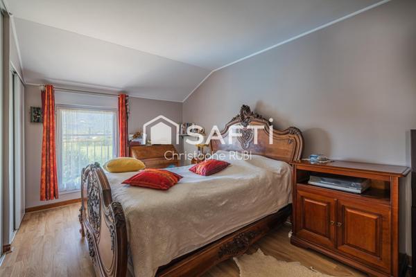 Maison - 7 pièces - 165 m²