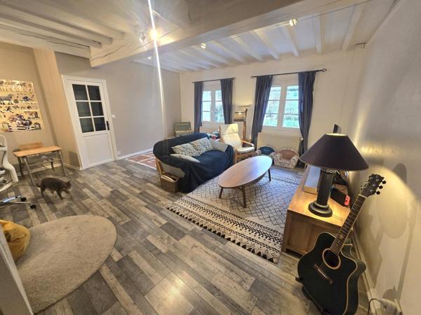 MAISON FAMILIALE DE CHARME 145 m² AVEC PISCINE