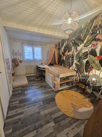 MAISON FAMILIALE DE CHARME 145 m² AVEC PISCINE