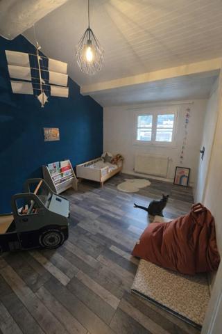 MAISON FAMILIALE DE CHARME 145 m² AVEC PISCINE