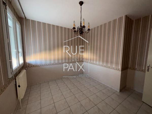 86200 LOUDUN Maison Loudun 6 pièce(s)