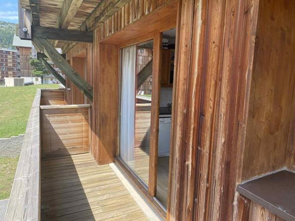 T2 CABINE + CASIER A SKIS + CAVE