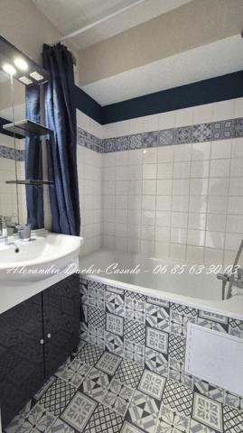 T2 CABINE + CASIER A SKIS + CAVE