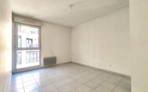 Appartement à vendre    2 pièces • 41,42 m2 Lyon 3