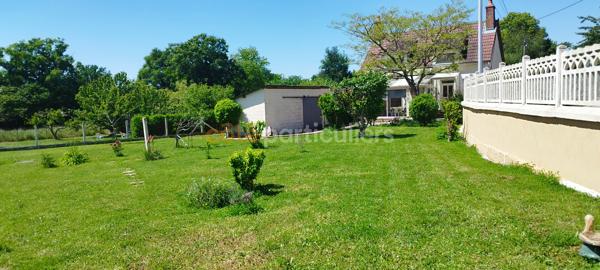 Vente
                Maison98,35 m² - 5 Pièces -
                    CHAMPVOUX (58400)