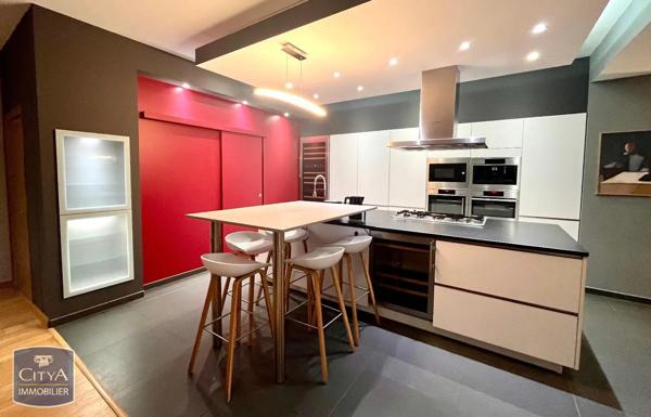 Maison à louer 4 pièces 94.1m² Carcassonne (11000)