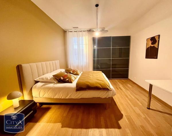 Maison à louer 4 pièces 94.1m² Carcassonne (11000)