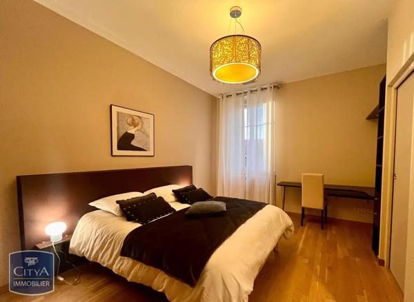 Maison à louer 4 pièces 94.1m² Carcassonne (11000)