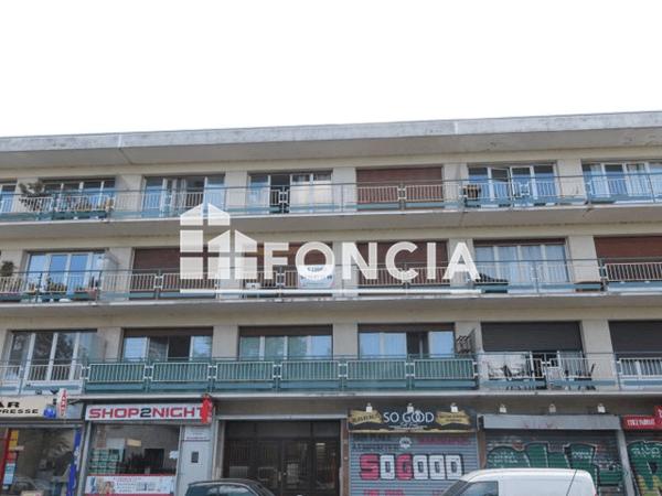 Location Appartement 2 pièces 48.63 m² - 8 AVENUE MARCEL CACHIN Saint Martin D'heres 38400